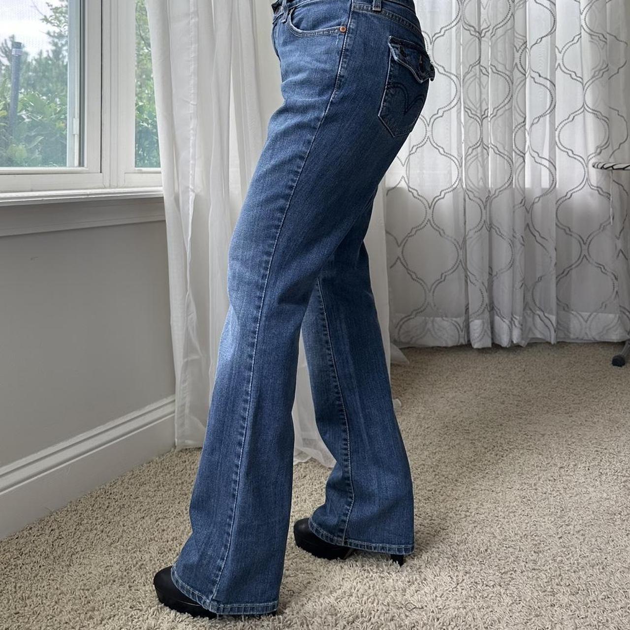 Levi's Women's Blue and Navy Jeans