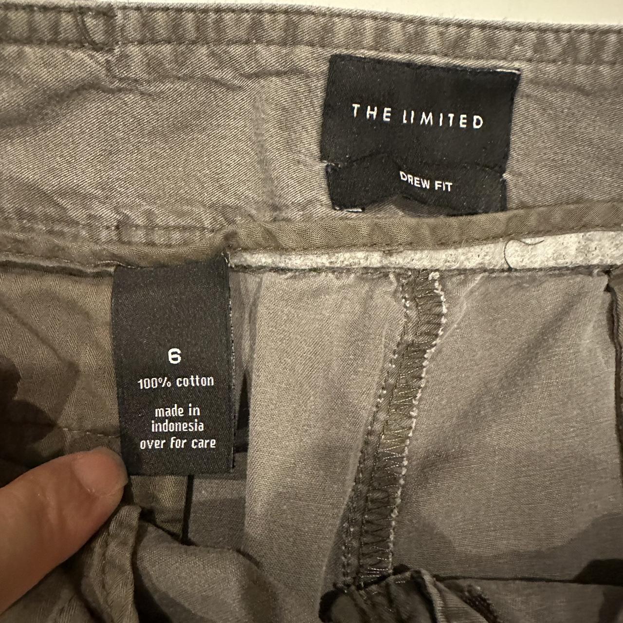 THE LIMITED Women's Green Shorts