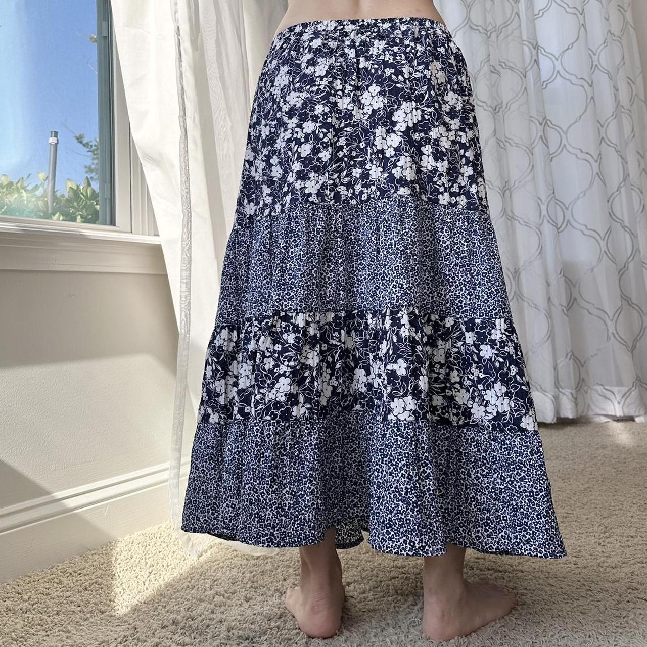 Susan Graver Women's White and Blue Skirt