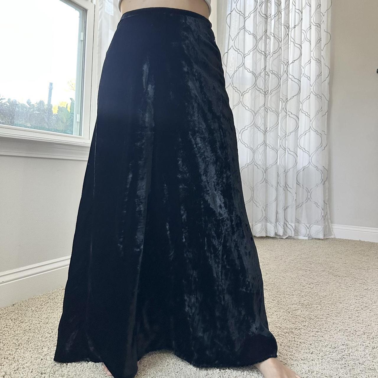 THE LIMITED Women's Black Skirt