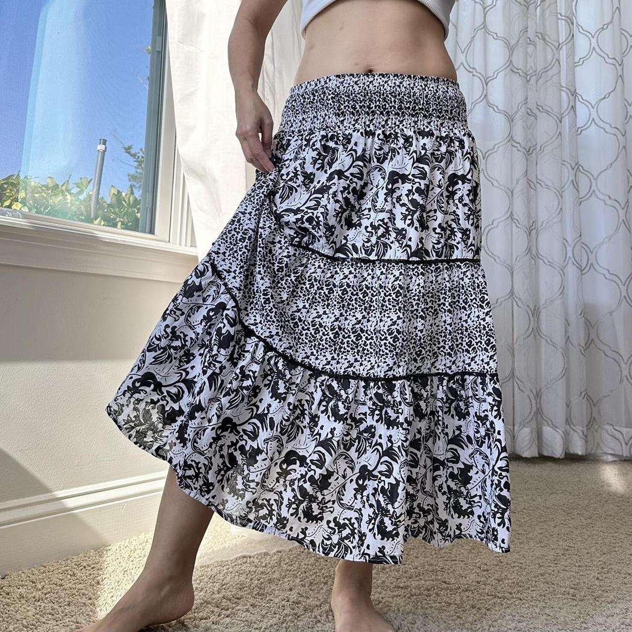 Women's White and Black Skirt