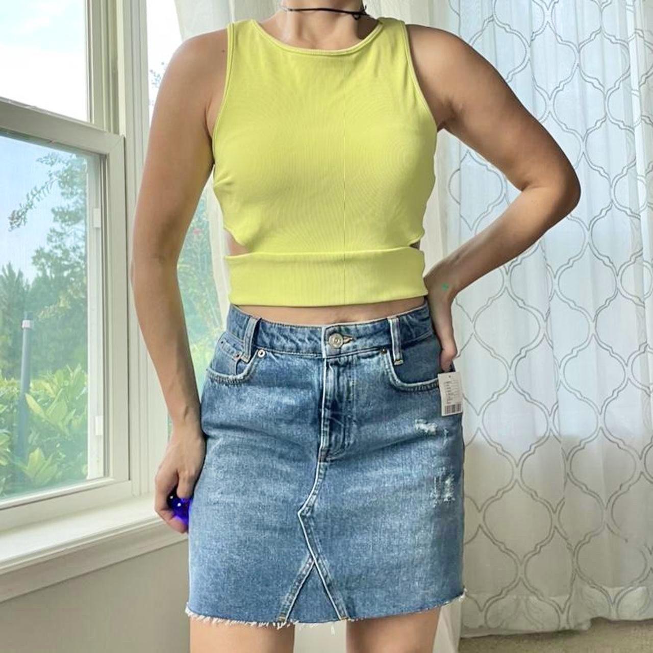 Bebe Women's Yellow and Green Vest