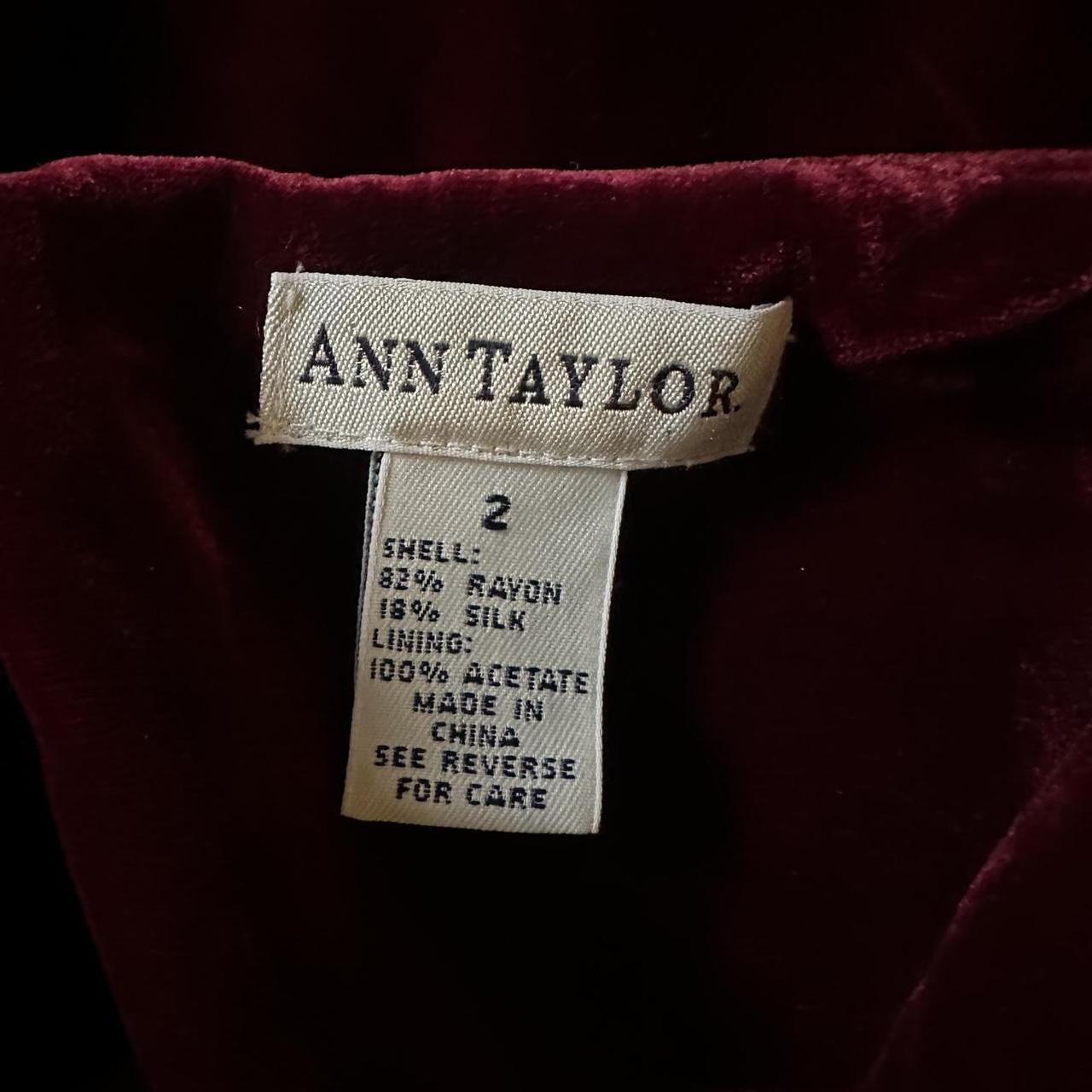 Ann Taylor Women's Burgundy Gilet