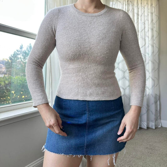 Lord & Taylor Women's Cream and Tan Jumper