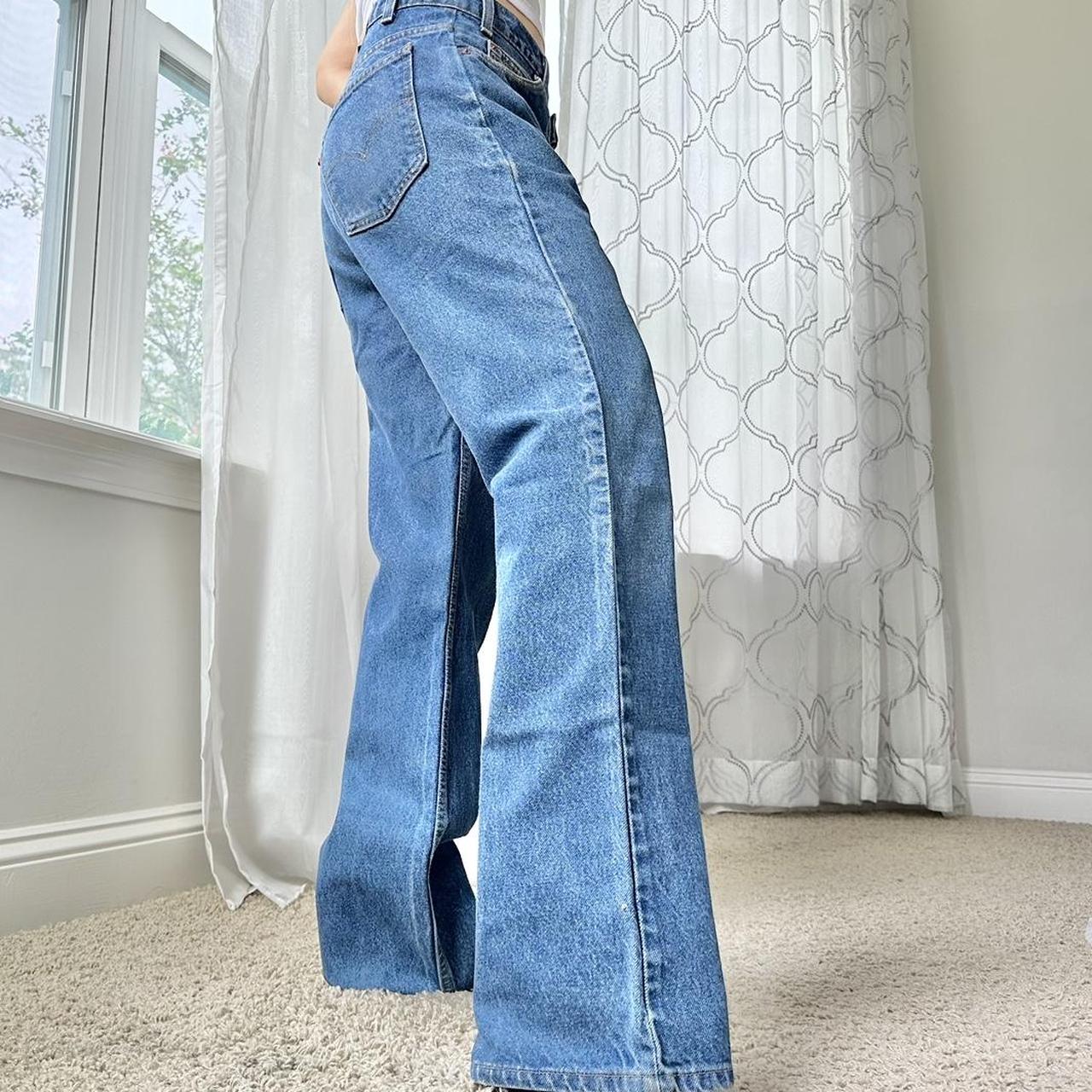 Levi's Women's Blue and Navy Jeans