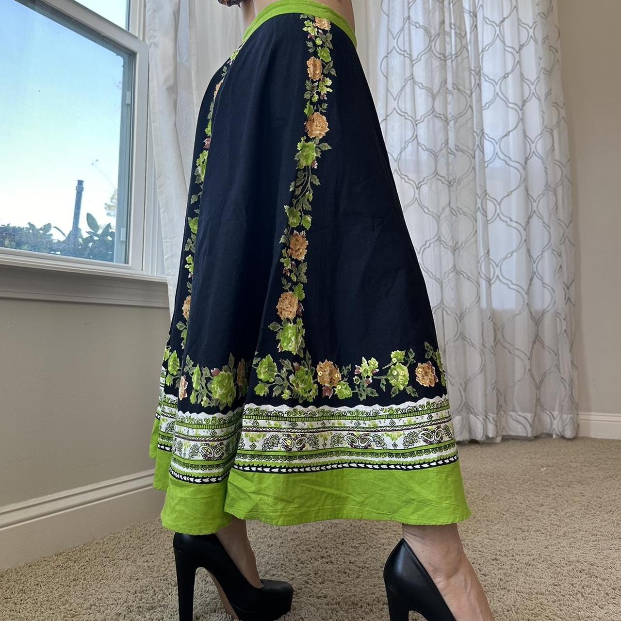 Women's Black and Green Skirt