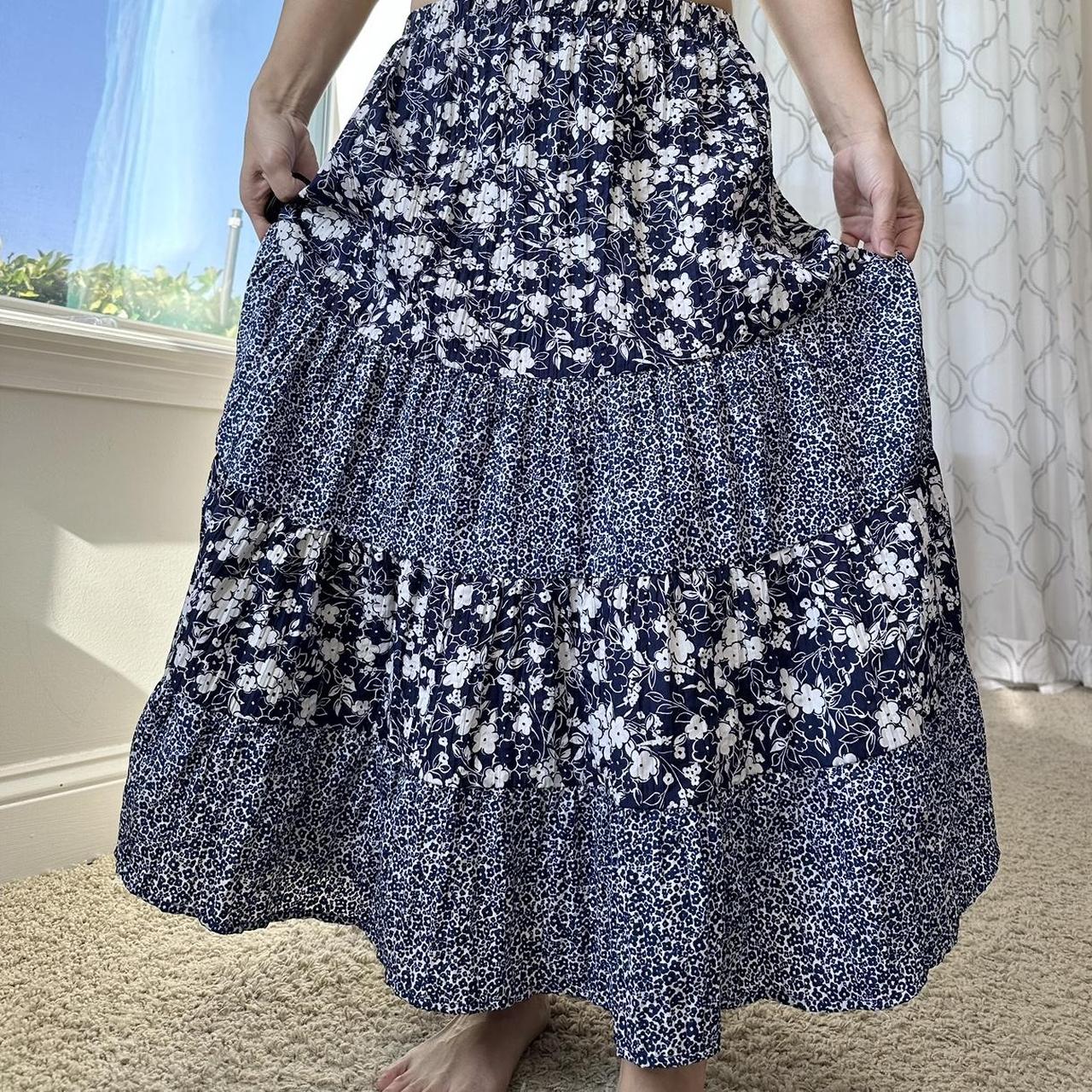 Susan Graver Women's White and Blue Skirt