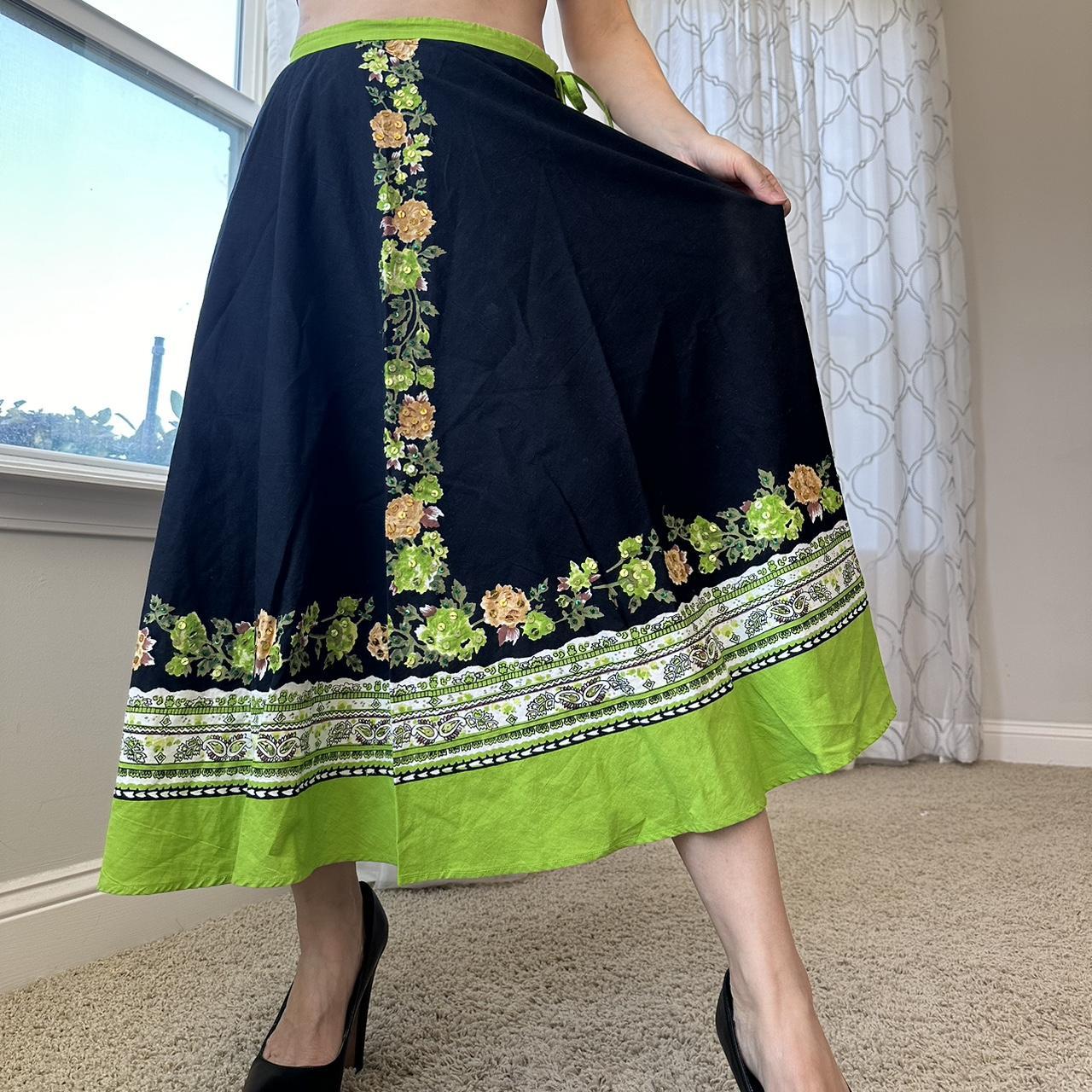 Women's Black and Green Skirt