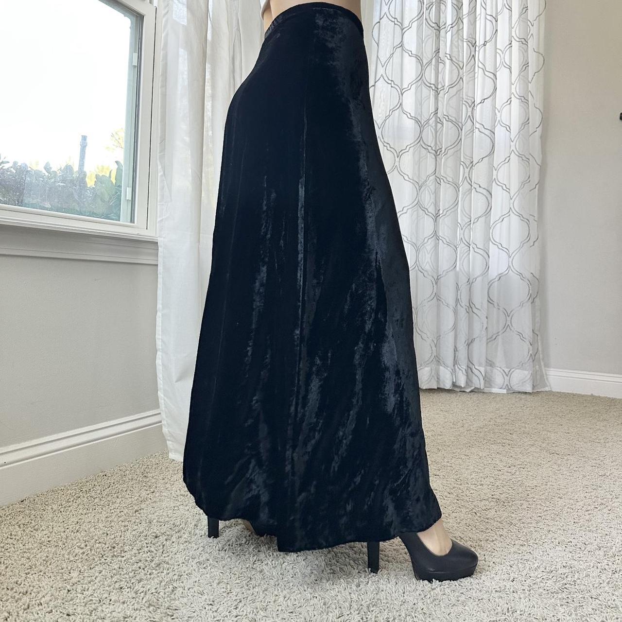 THE LIMITED Women's Black Skirt